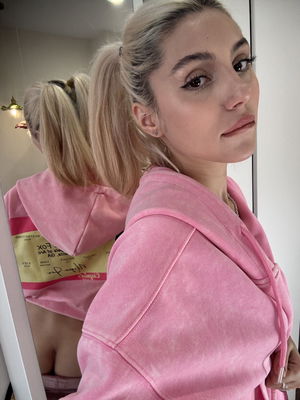 Meera_1218's Profile Photo