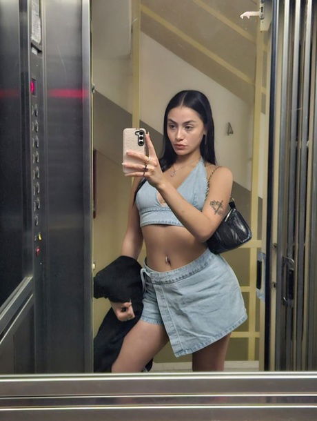 gixol11526, 26 years old from United Kingdom