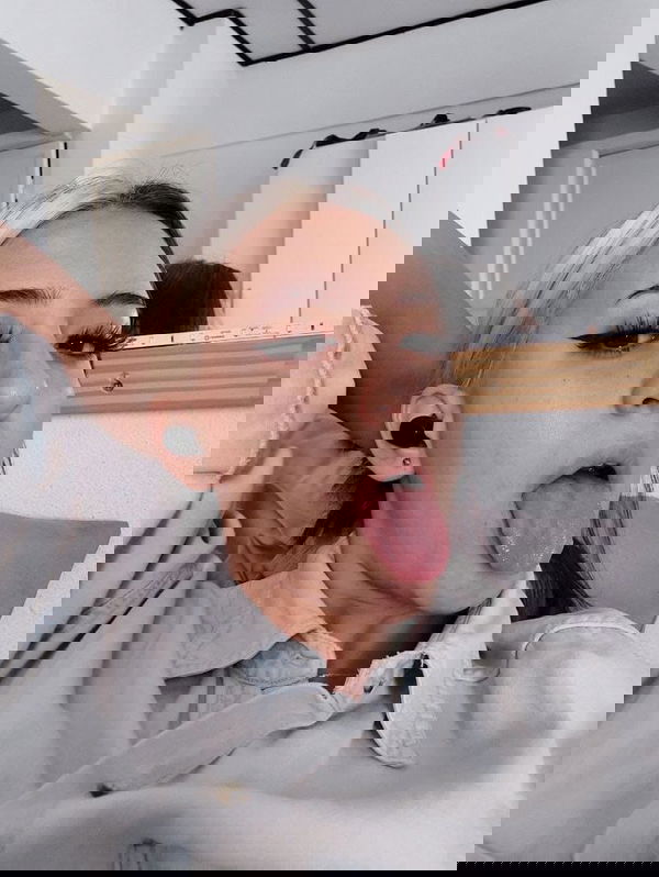 fiyide3881, 21 years old from United States