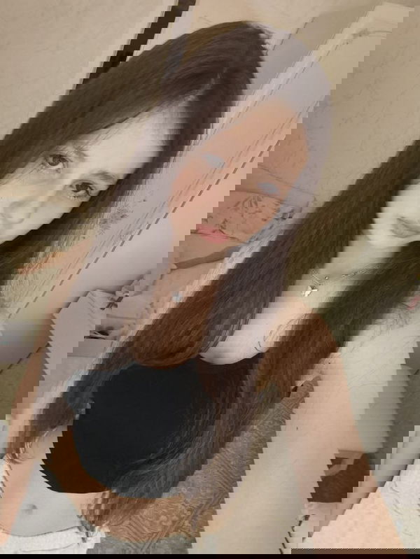 Selena4501, 19 years old from Argentina