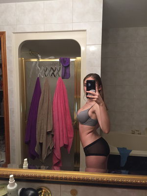 zarin85391's Profile Photo