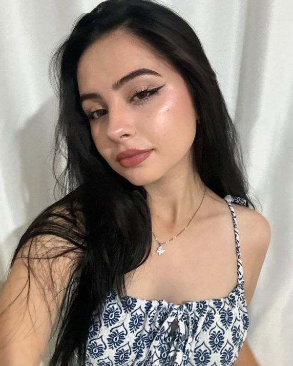 Florence18, 18 years old from United Kingdom