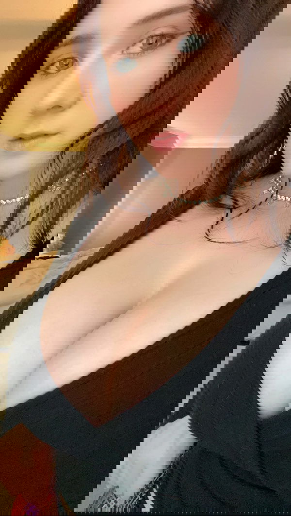 Florene22, 23 years old from United Kingdom