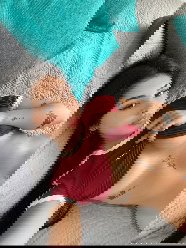 9ge8tl3vvu, 30 years old from United Kingdom