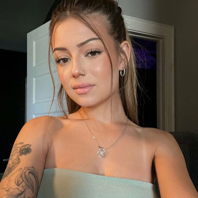 yuoua, 19 years old from United States