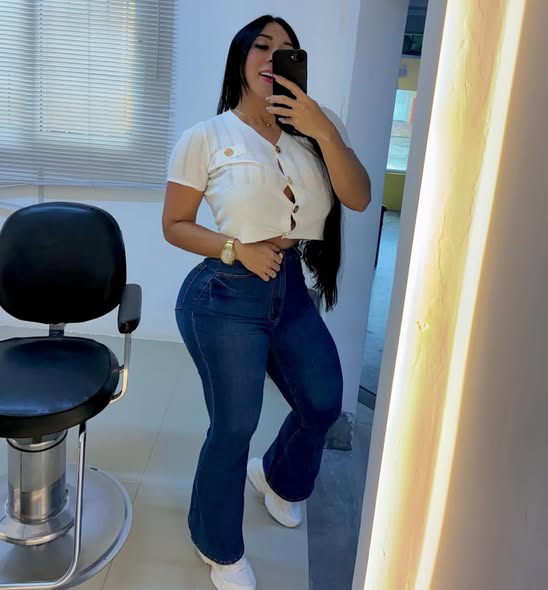 cehefe3722, 21 years old from Antigua & Deps