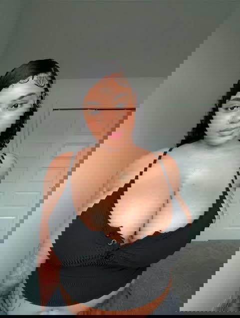 Julie91309, 28 years old from United States