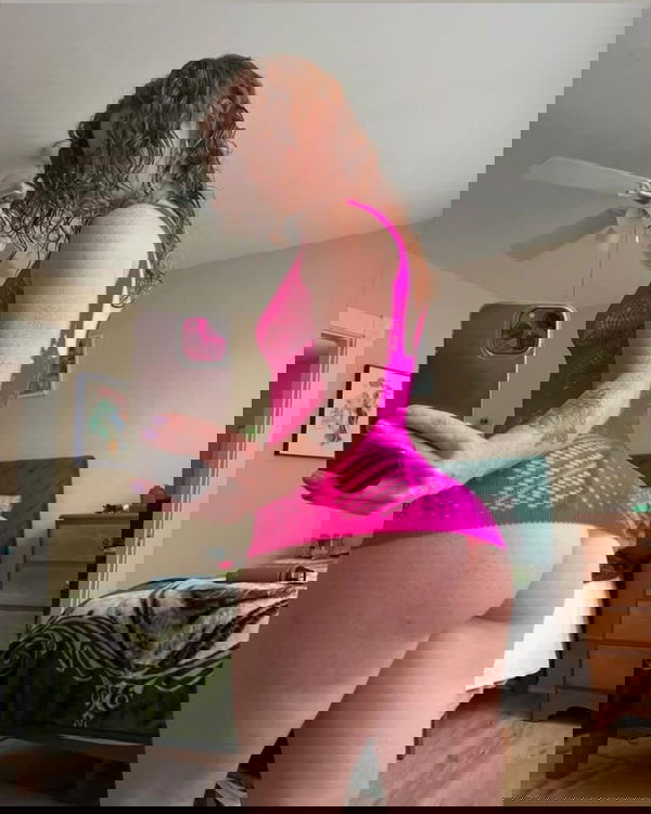 magid72374, 25 years old from United States