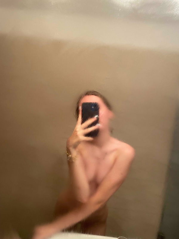 KathyK, 22 years old from United States