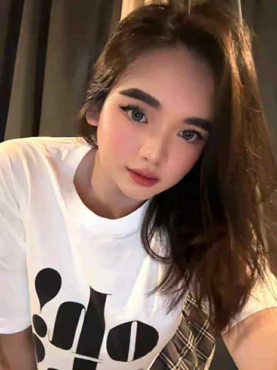 sajenoli, 25 years old from Austria