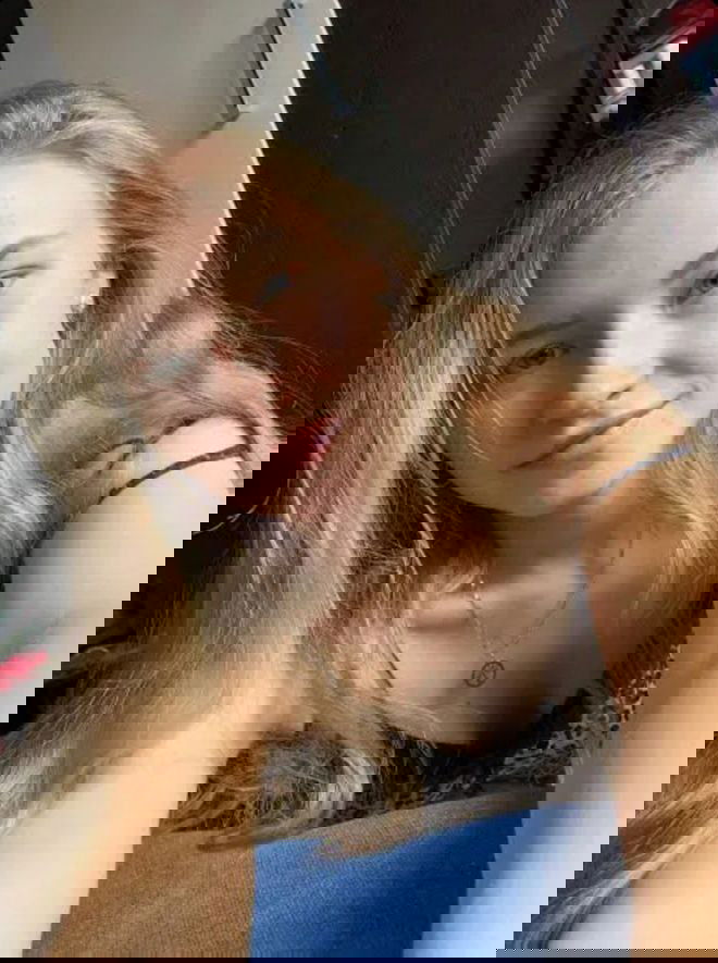 tavotihgf's Cover Photo