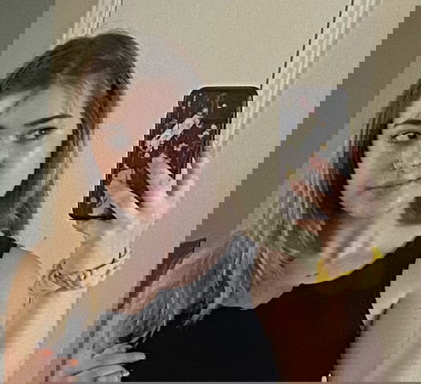 Emma--7640, 20 years old from United States