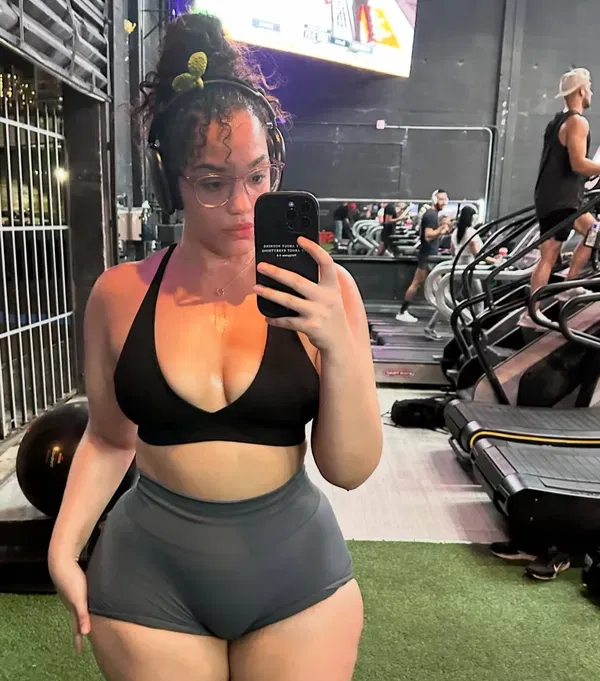 dokagal392, 22 years old from Switzerland