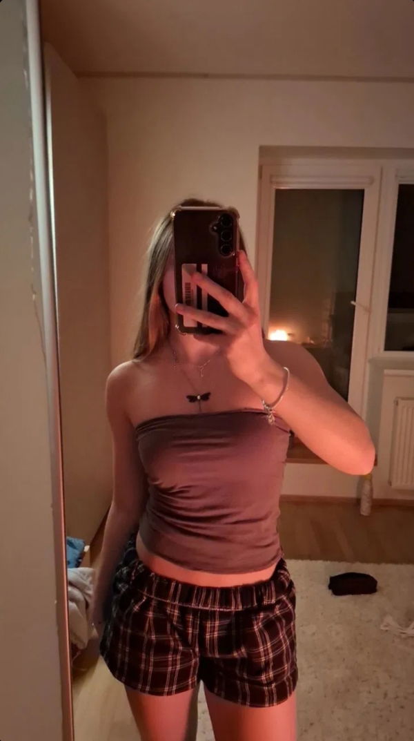 wvaqgtd, 22 years old from United States