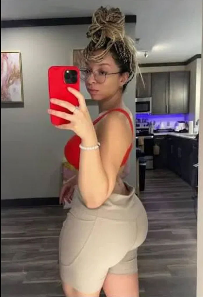 aresuemay's Cover Photo