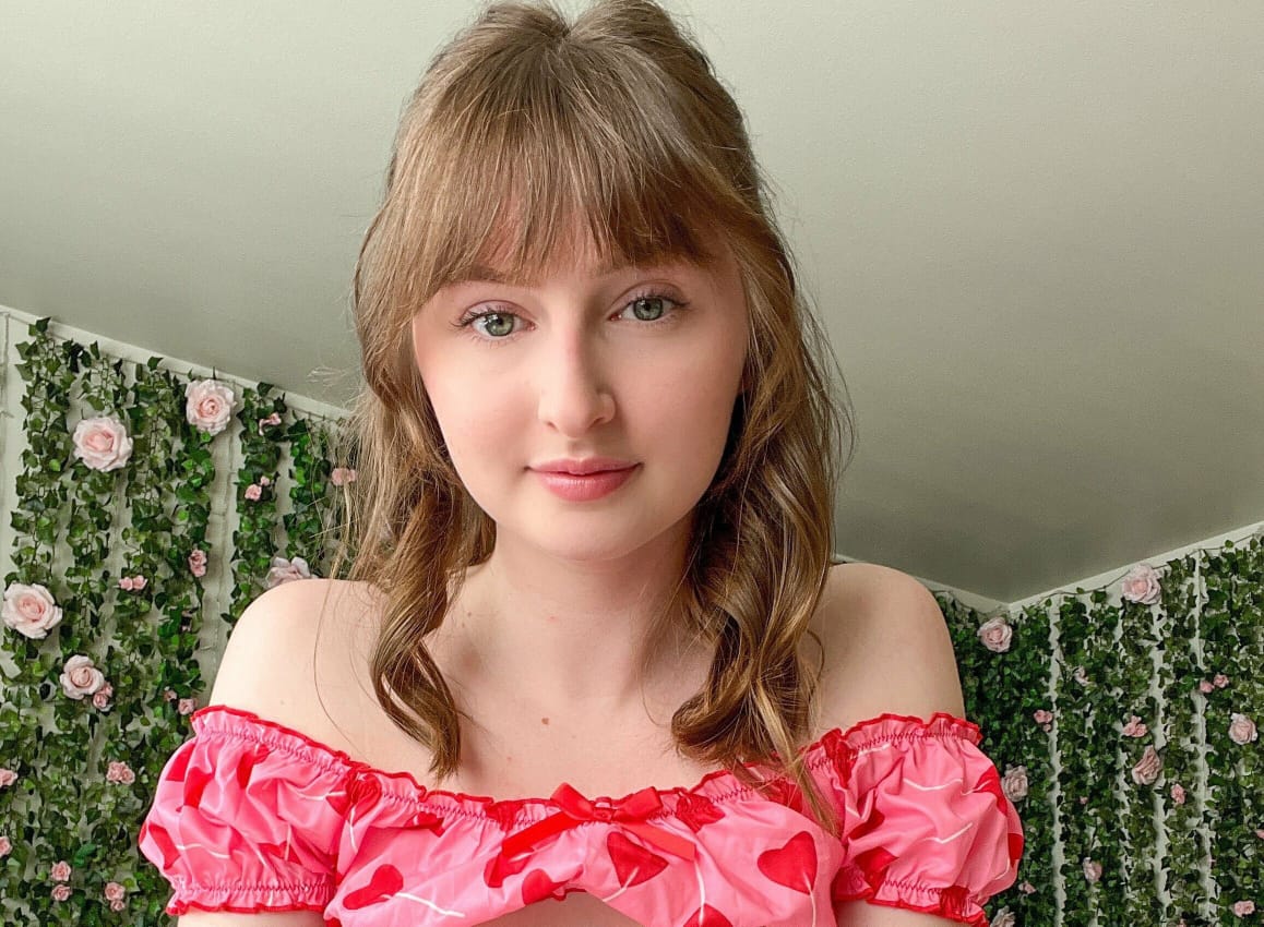 lunaafra279's Cover Photo