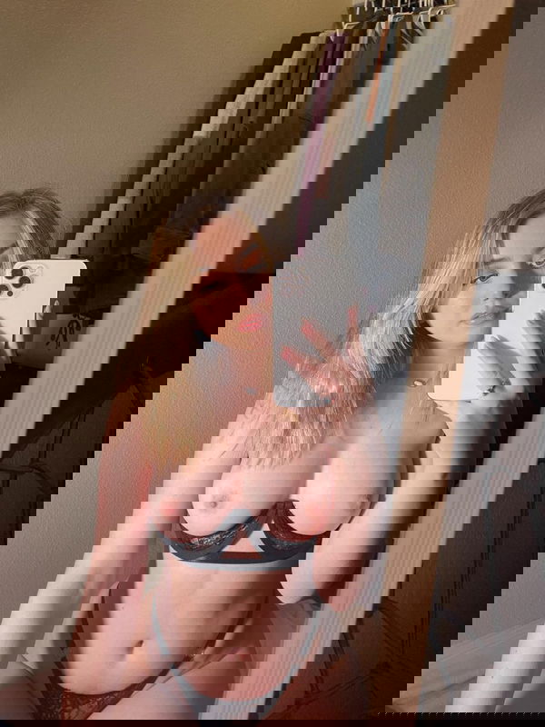 sawawev827, 23 years old from United Kingdom