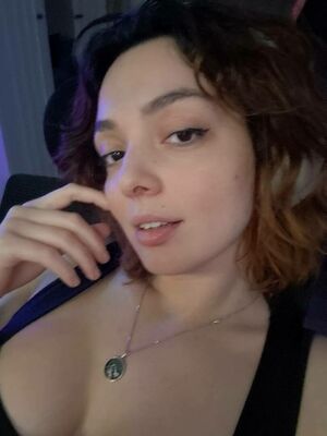 paxoy17020, 21 years old from Canada