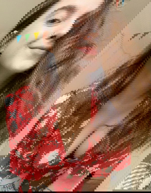 Elisharose23's Profile Photo