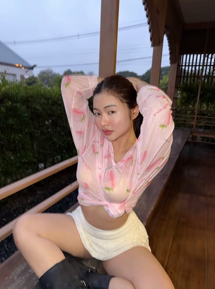 vamawo8517, 21 years old from Uganda