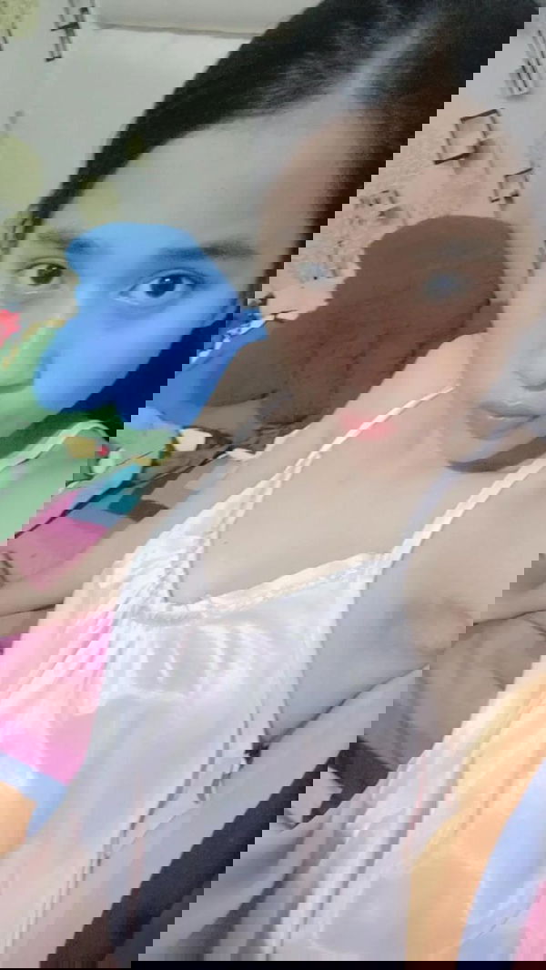 Rose689, 18 years old from Canada