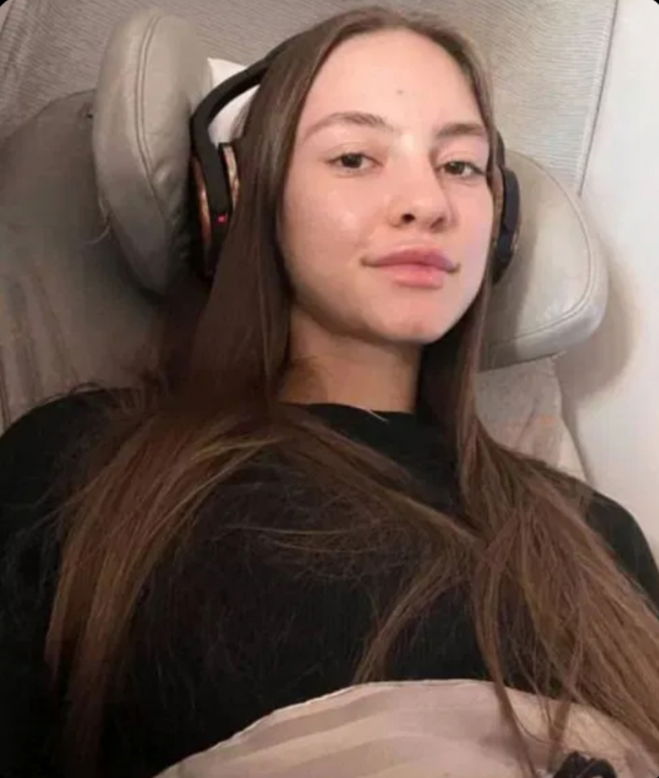 qubaqeui's Cover Photo