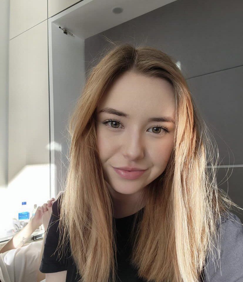 heouwnmshsisyksn's Cover Photo