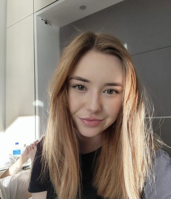 heouwnmshsisyksn, 21 years old from United States