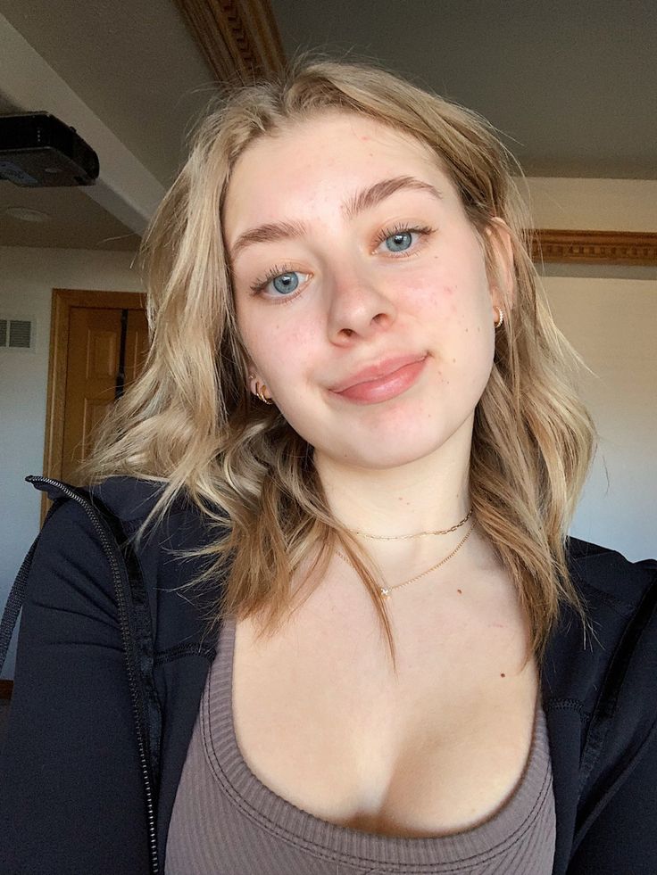 Aubrey4564, 24 years old from Canada