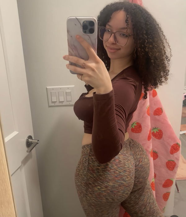 vokigox222, 25 years old from United States