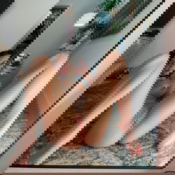 basibot351, 22 years old from France