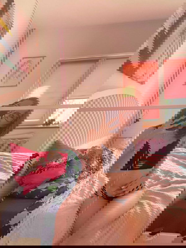 bogaja4928, 20 years old from United Kingdom