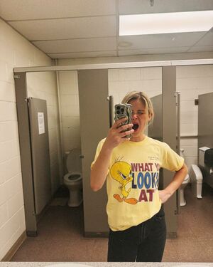 finiheh776's Cover Photo