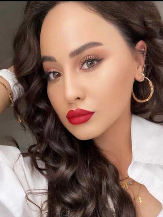 epokeo, 26 years old from Canada