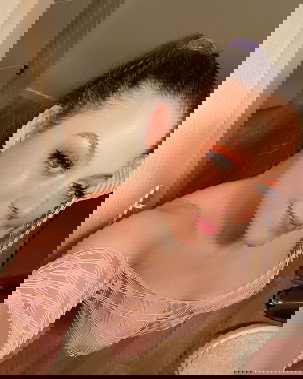 xadipa, 22 years old from United States