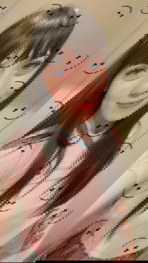 xywaxa, 23 years old from United Kingdom