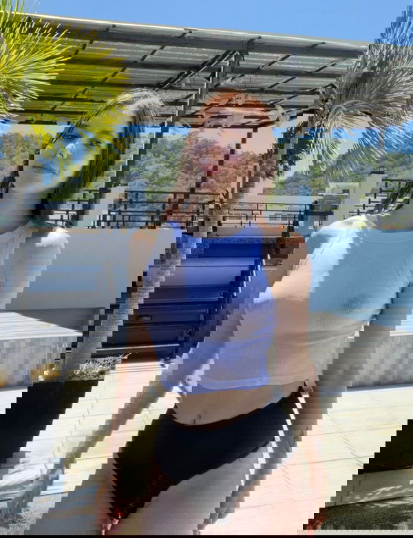 anila11280, 21 years old from Canada