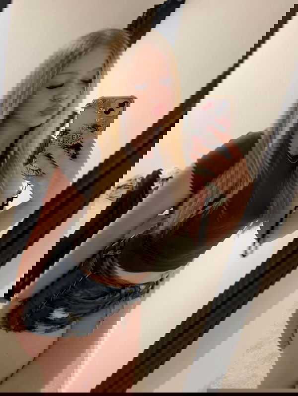 Stella46205, 26 years old from United States