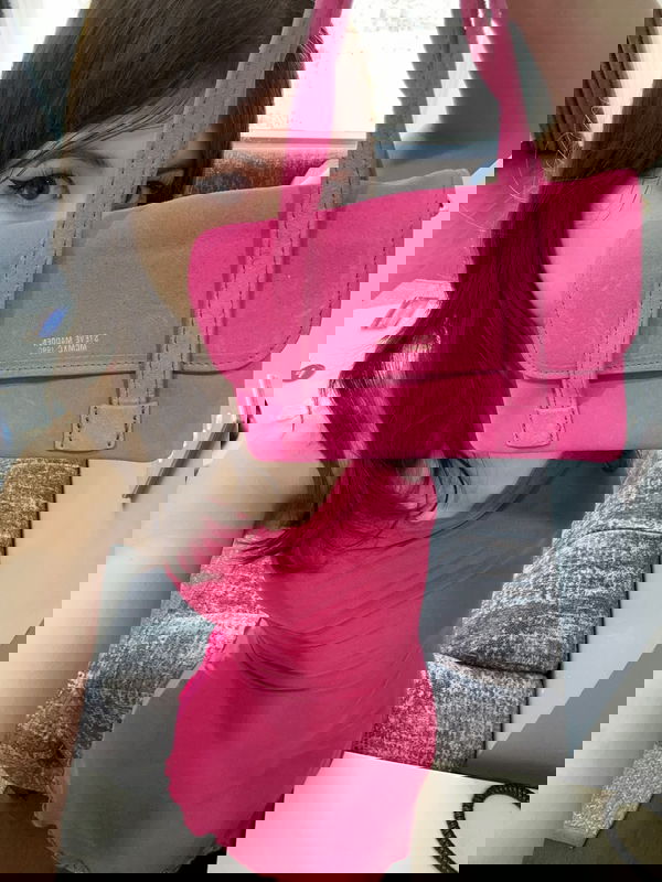 sesir20361, 21 years old from Australia