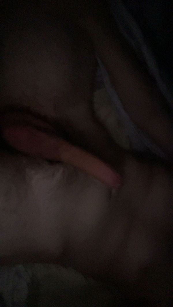 twin, 19 years old from United Kingdom