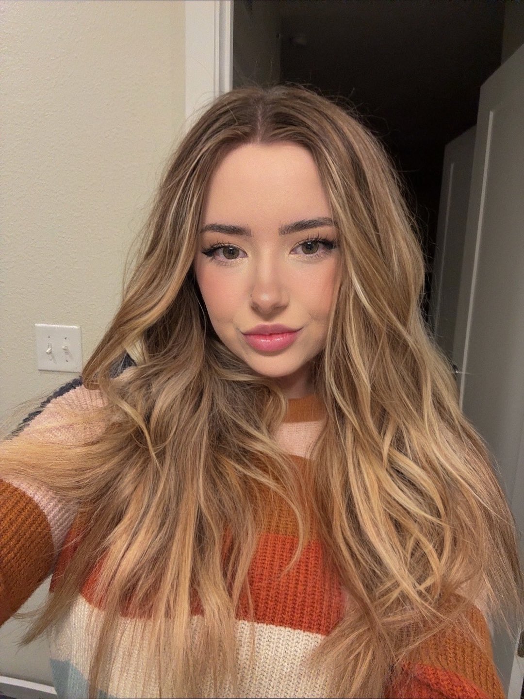 tajudeena311's Cover Photo