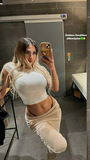 bofofa2486, 22 years old from United Kingdom