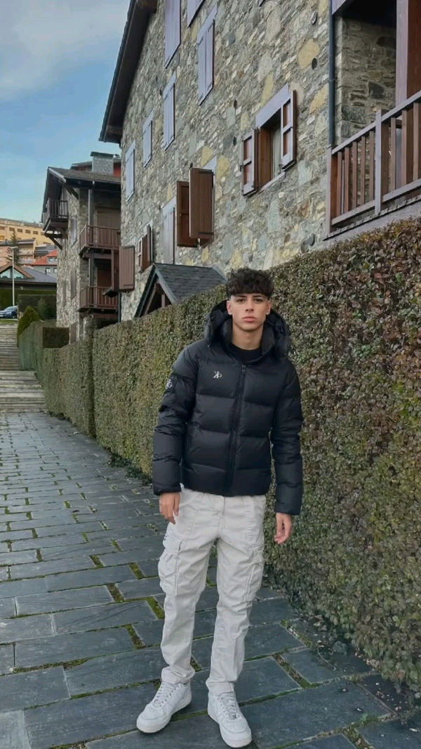 benjminholland626, 18 years old from Macedonia