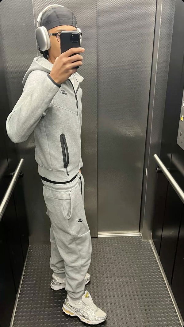 hghjkbhbh, 20 years old from Germany