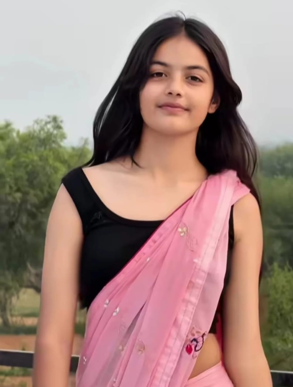 yifalo3672's Cover Photo