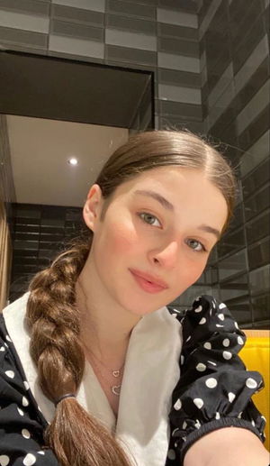 Emma2154's Profile Photo