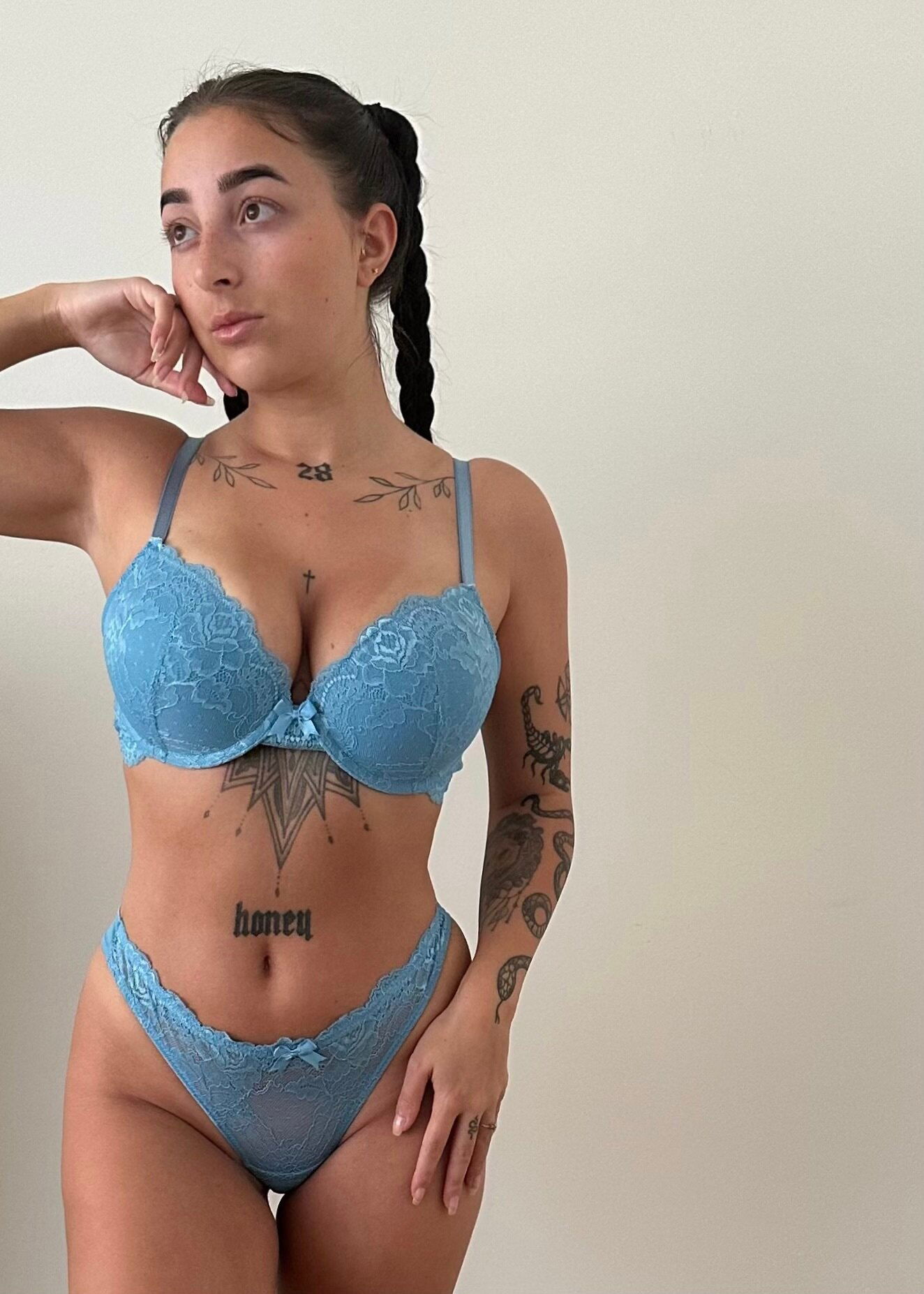 Bella925's Cover Photo