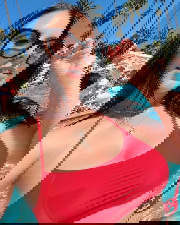 Angela99414, 25 years old from United States