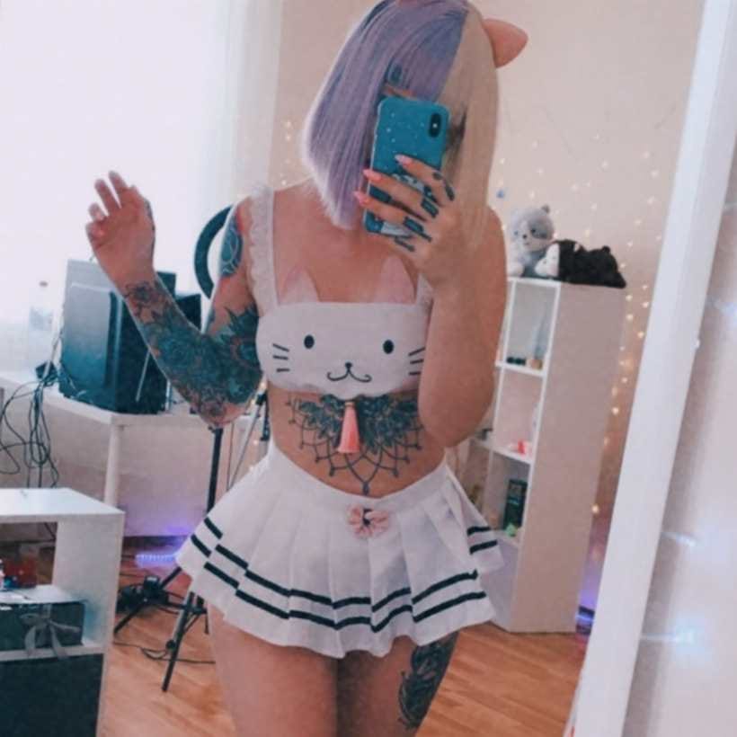 betty22's Cover Photo