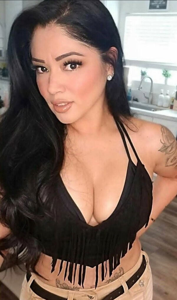 hajafa3669, 21 years old from Canada